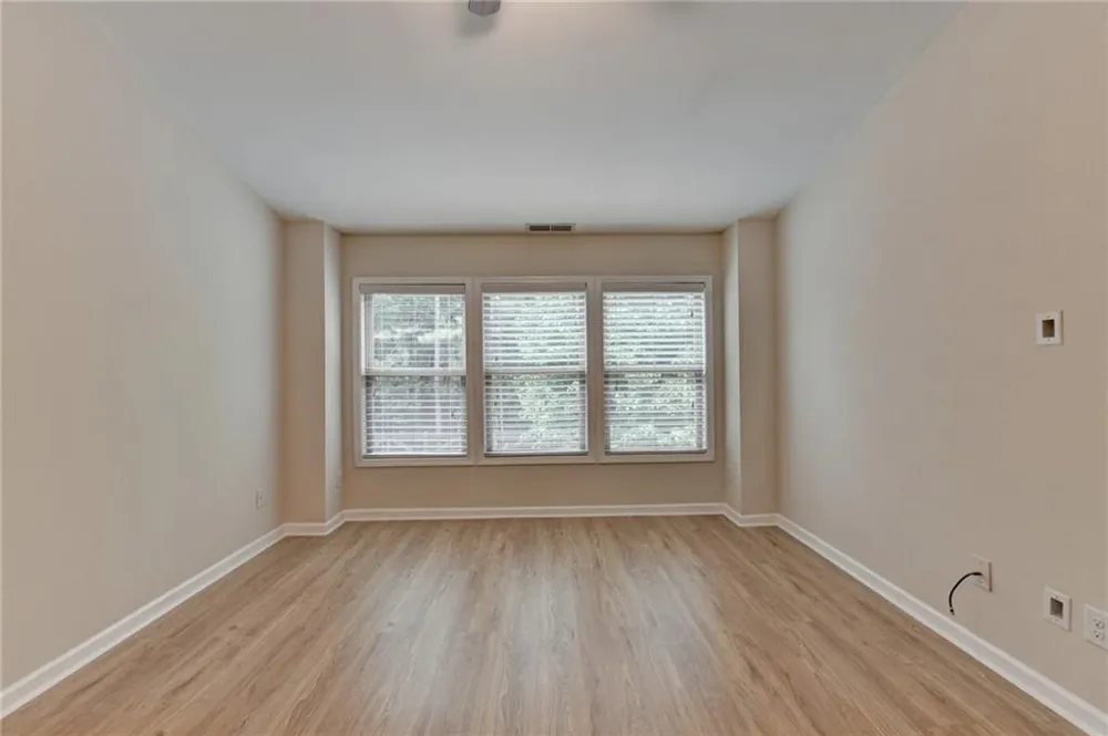 2152 Greencrest Circle Alpharetta, GA 30004