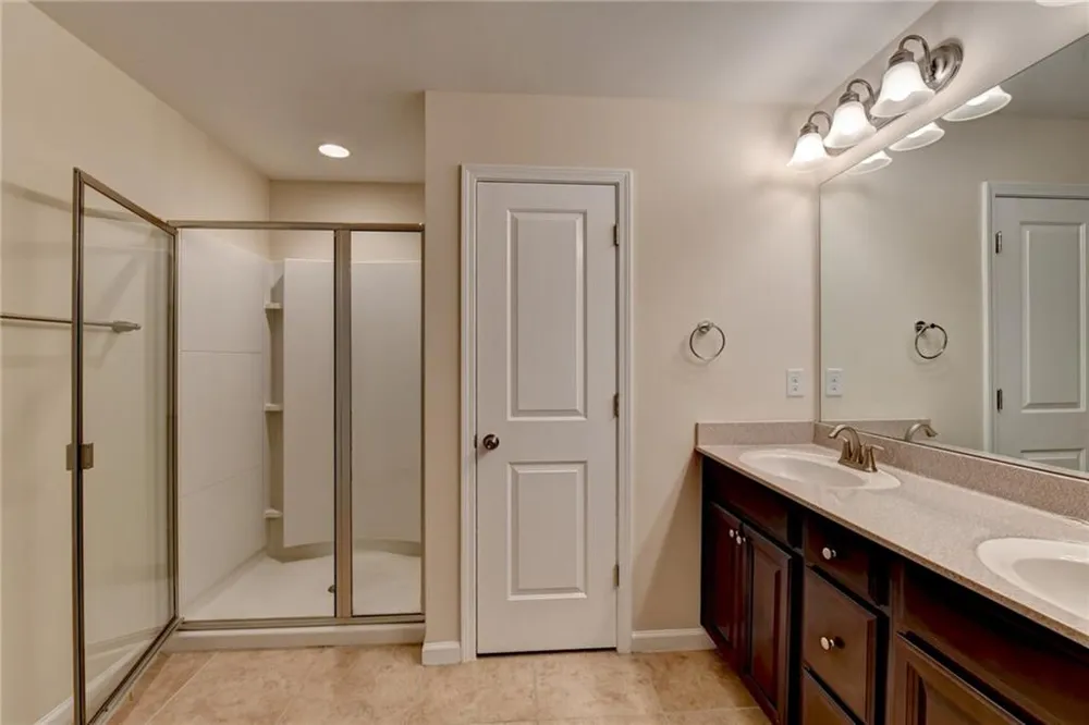 2152 Greencrest Circle Alpharetta, GA 30004