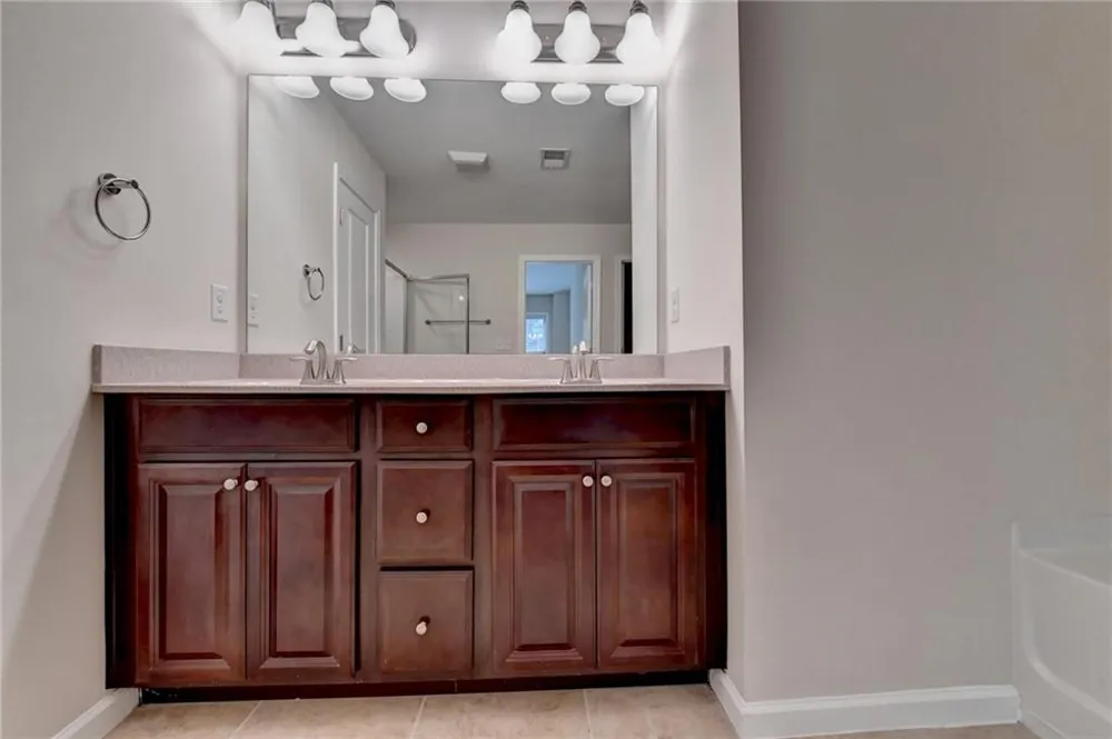 2152 Greencrest Circle Alpharetta, GA 30004