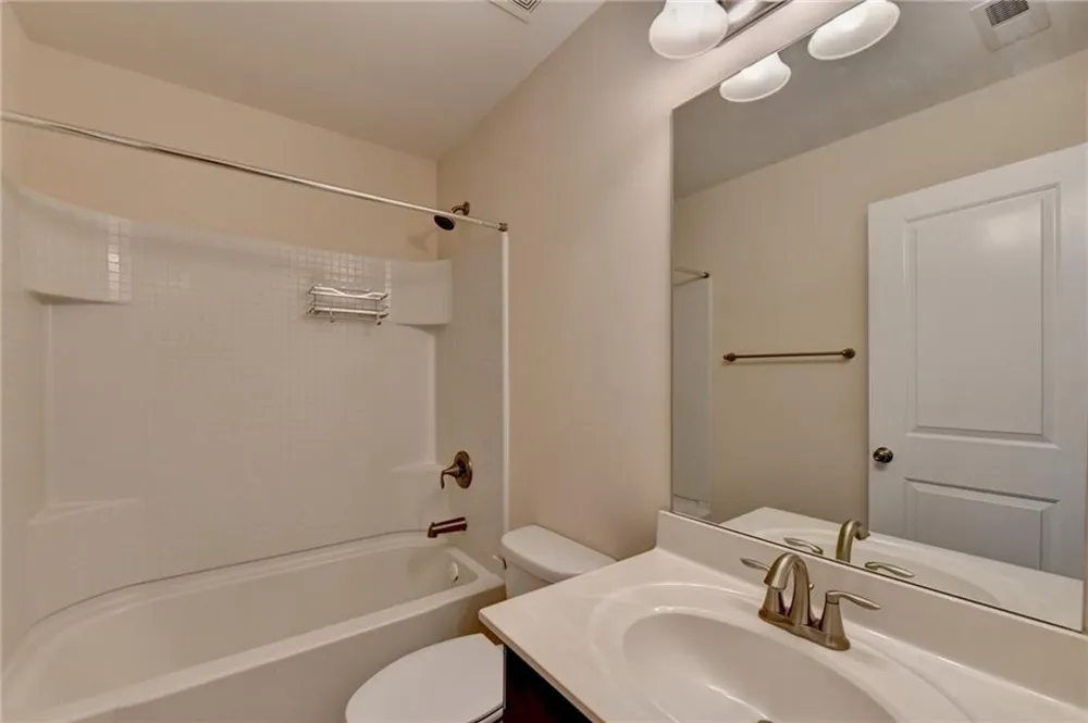 2152 Greencrest Circle Alpharetta, GA 30004