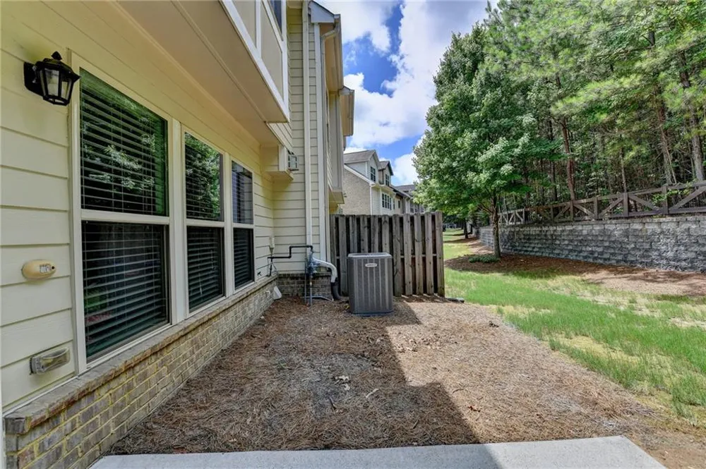 2152 Greencrest Circle Alpharetta, GA 30004