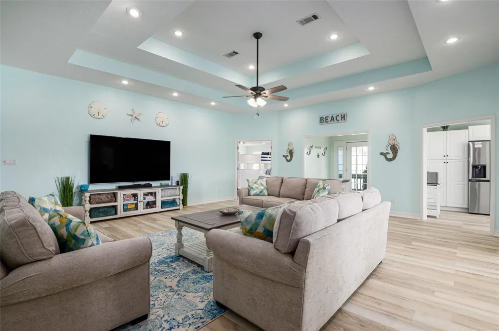 3279 Prides Way Crystal Beach, TX 77650