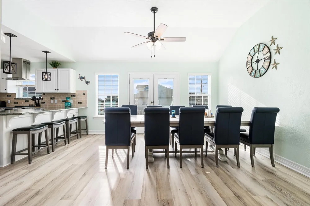 3279 Prides Way Crystal Beach, TX 77650