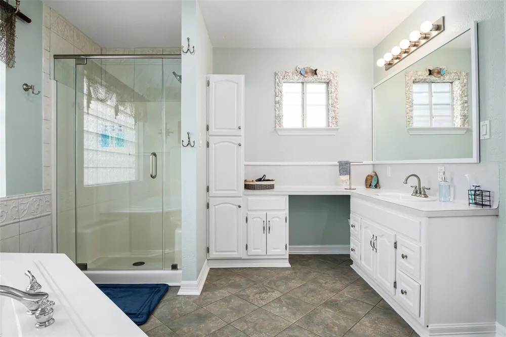 3279 Prides Way Crystal Beach, TX 77650