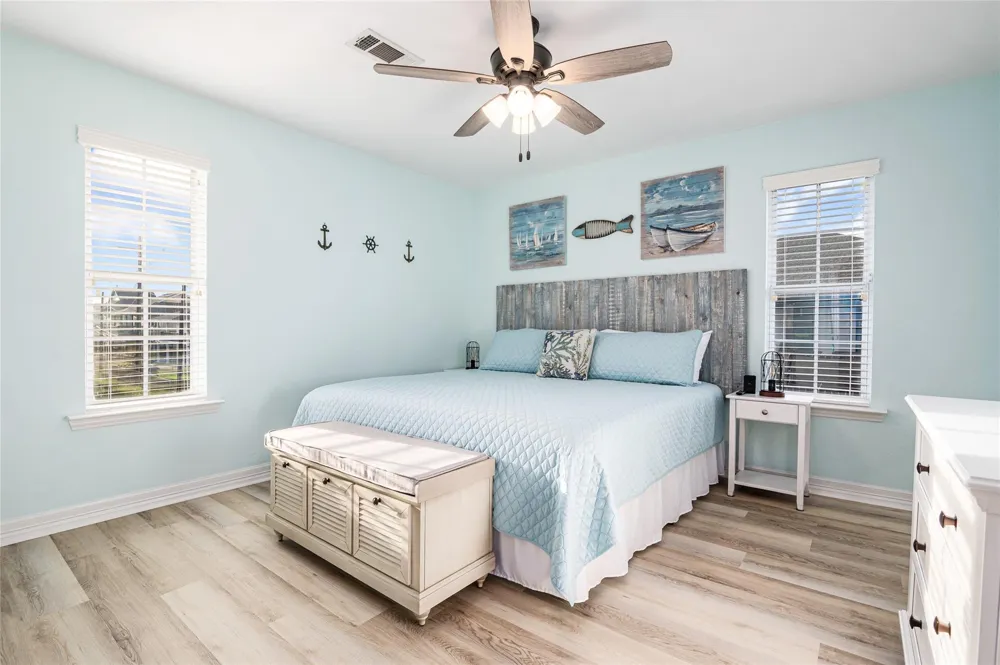 3279 Prides Way Crystal Beach, TX 77650