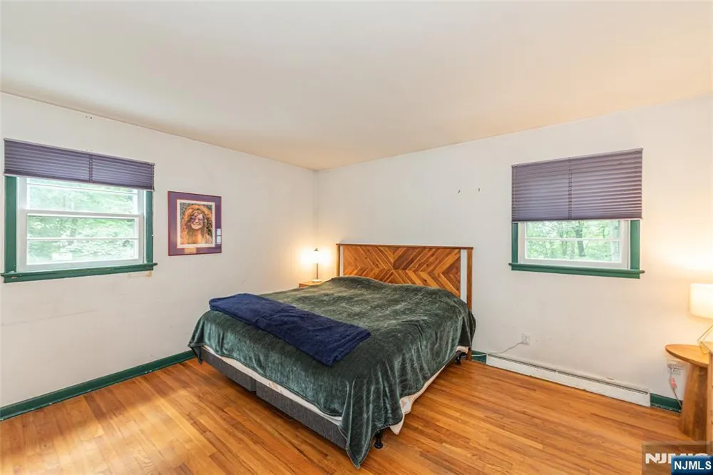 16 Pennsylvania Avenue Montvale, NJ 07645