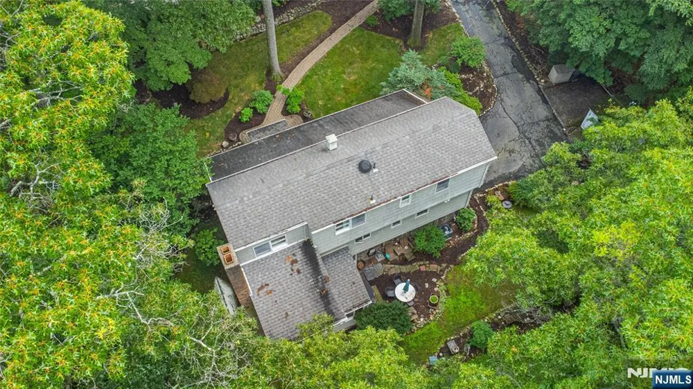 16 Pennsylvania Avenue Montvale, NJ 07645