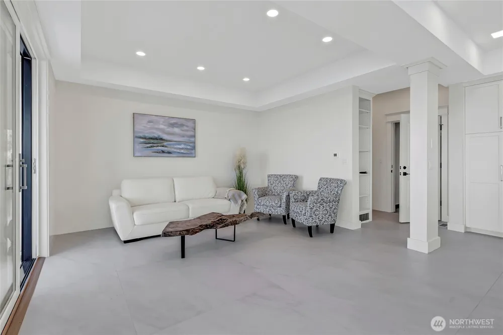 16331 Maplewild Avenue SW Burien, WA 98166