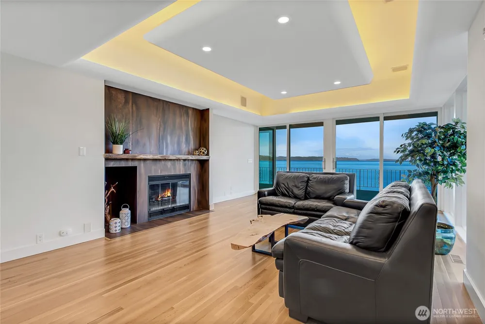 16331 Maplewild Avenue SW Burien, WA 98166