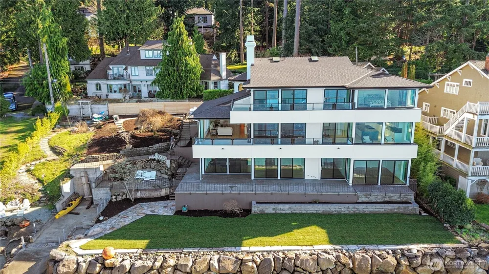 16331 Maplewild Avenue SW Burien, WA 98166