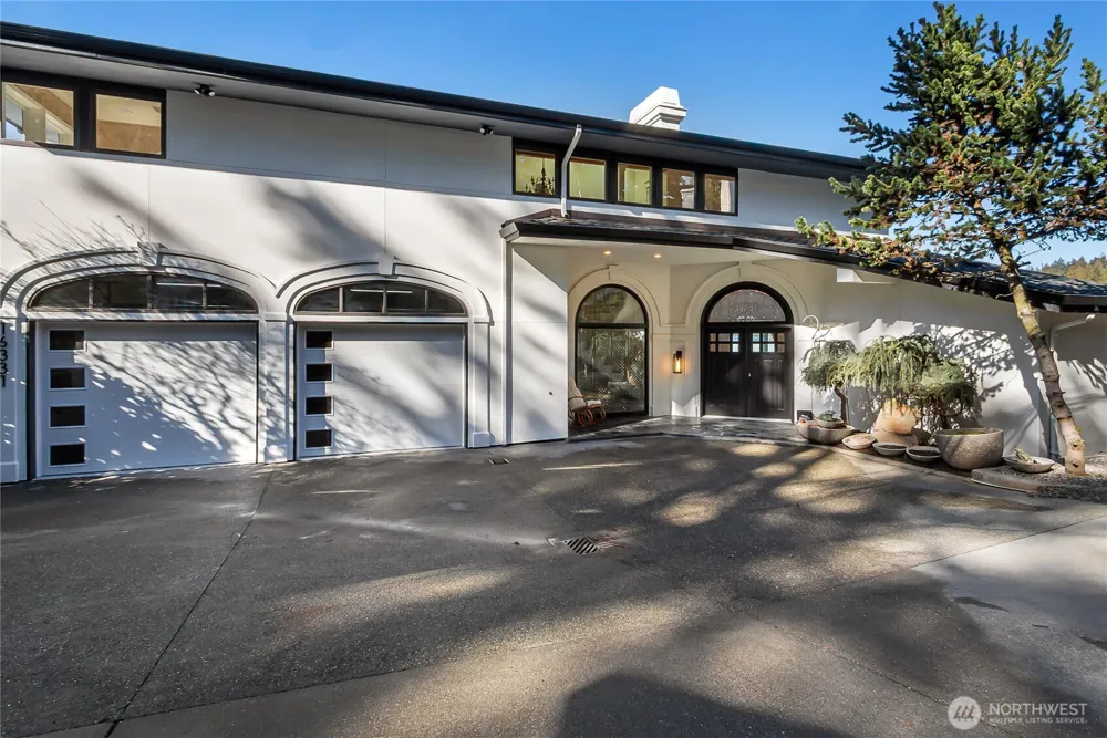 16331 Maplewild Avenue SW Burien, WA 98166