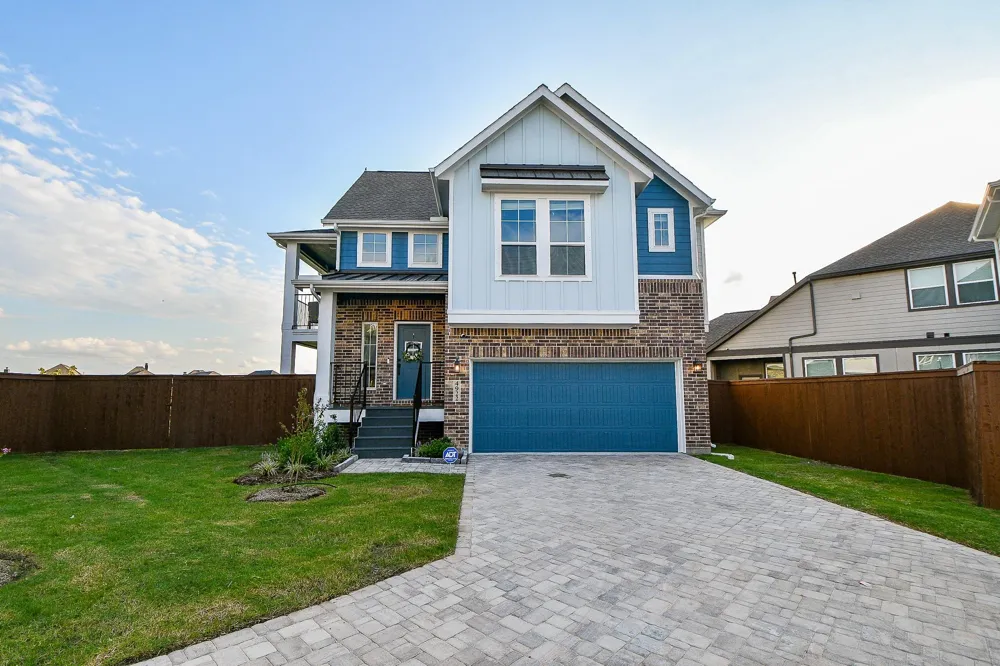 4922 Petal Trace Iowa Colony, TX 77583