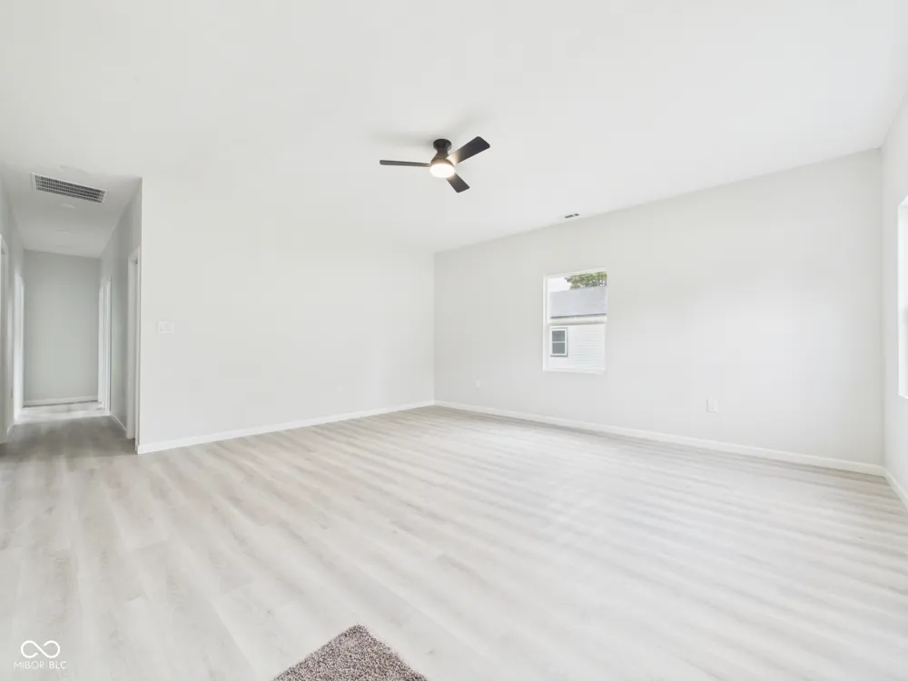 204 S Woodworth Avenue Frankton, IN 46044