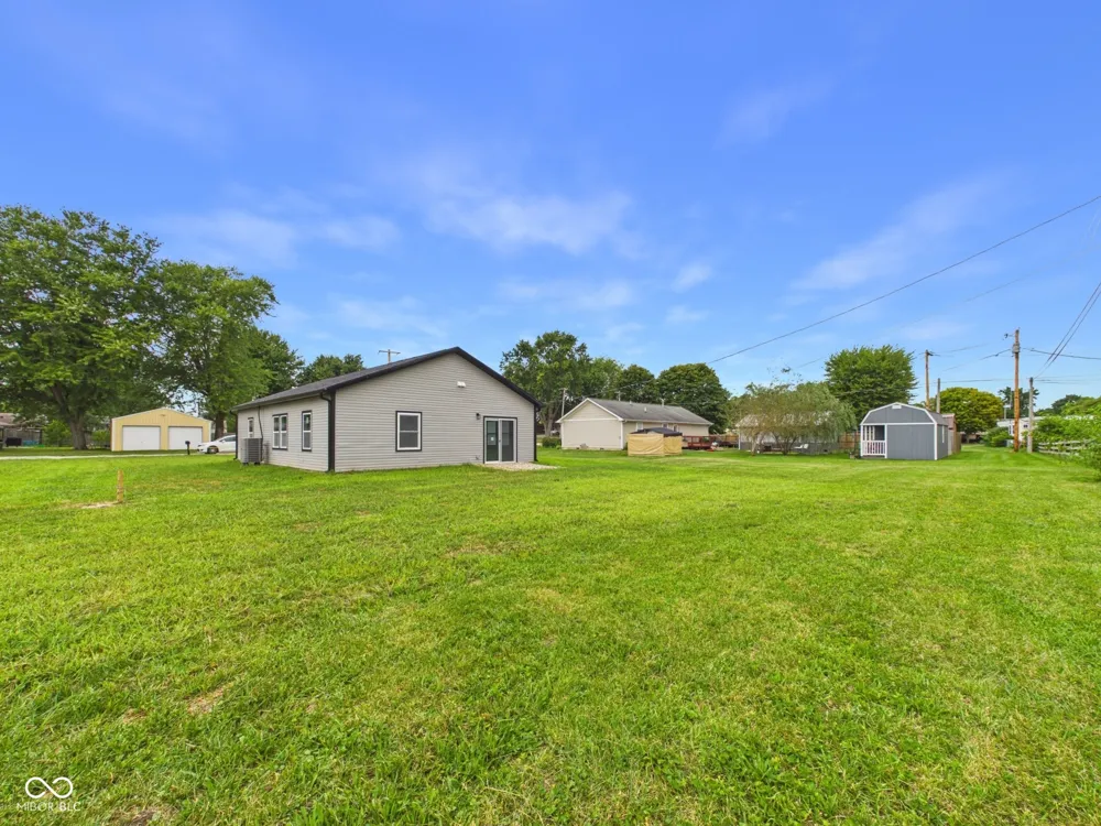 204 S Woodworth Avenue Frankton, IN 46044