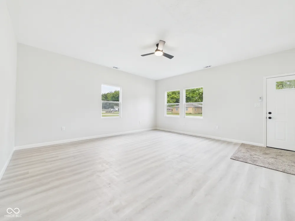 204 S Woodworth Avenue Frankton, IN 46044