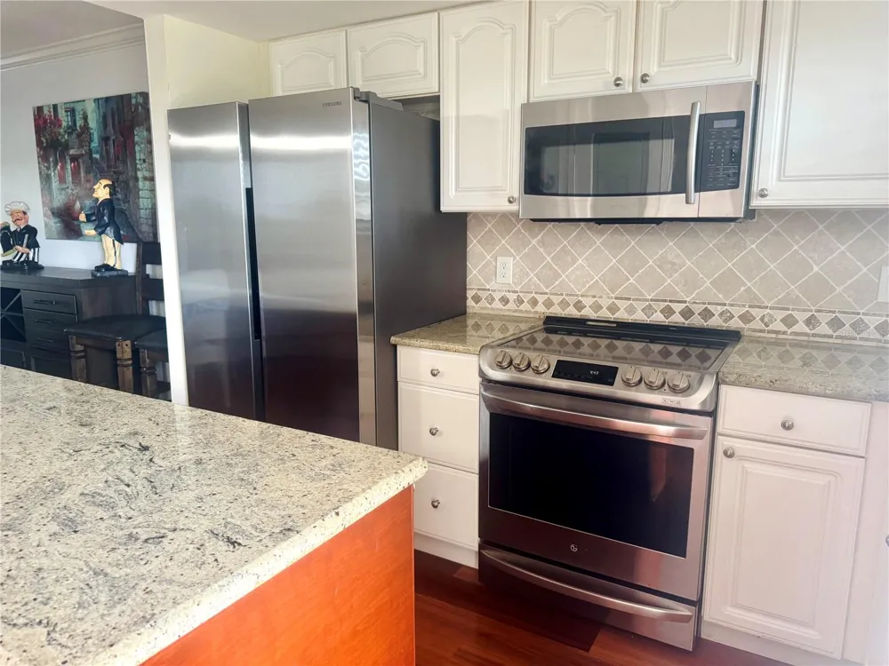 304 GOLFVIEW ROAD #PH7 North Palm Beach, FL 33408