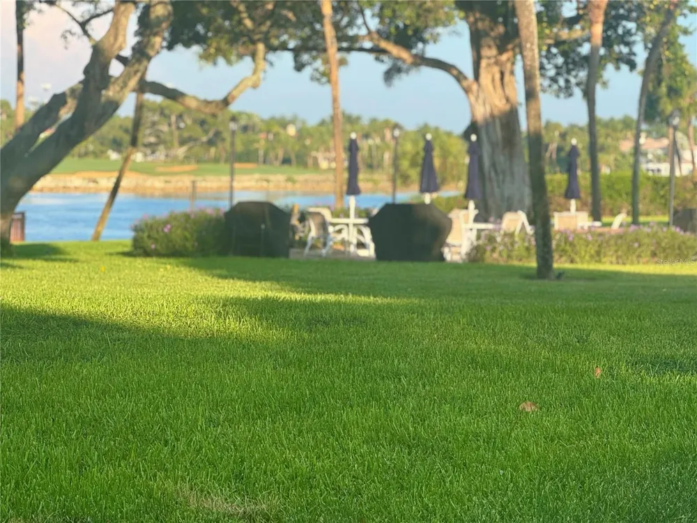 304 GOLFVIEW ROAD #PH7 North Palm Beach, FL 33408