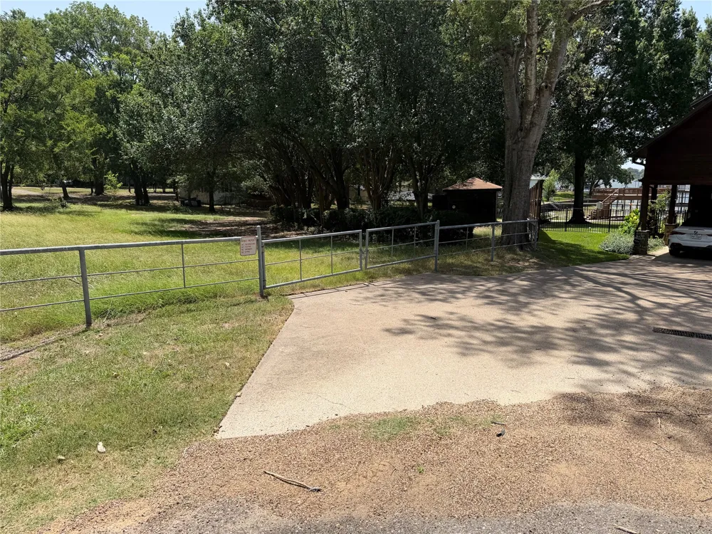 196 Scenic Drive Mabank, TX 75156