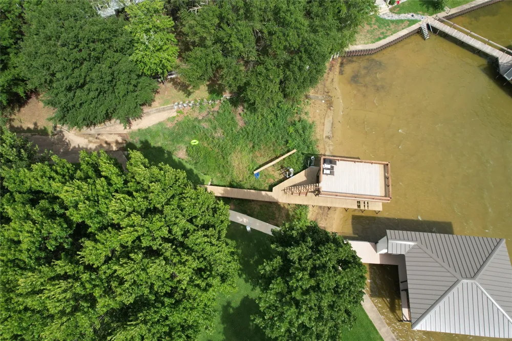196 Scenic Drive Mabank, TX 75156