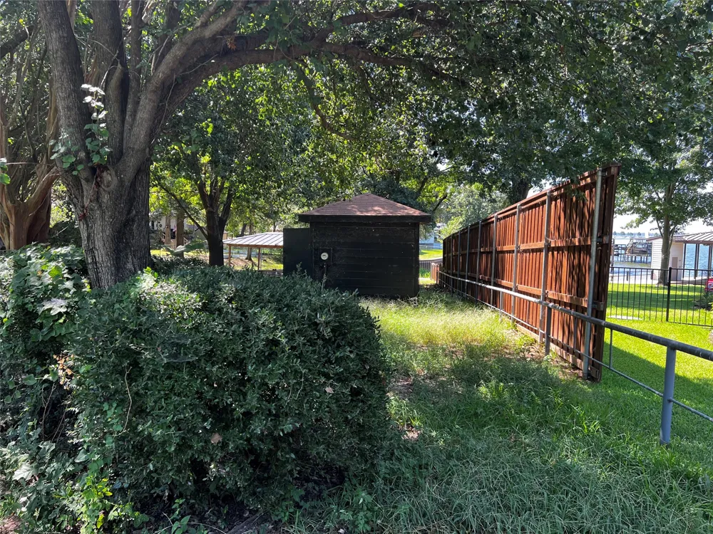 196 Scenic Drive Mabank, TX 75156