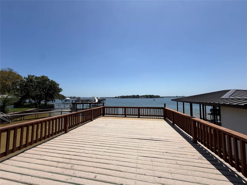 196 Scenic Drive Mabank, TX 75156