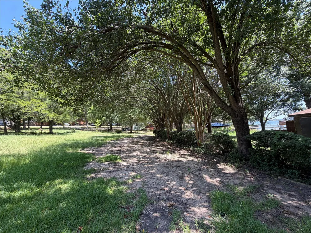 196 Scenic Drive Mabank, TX 75156