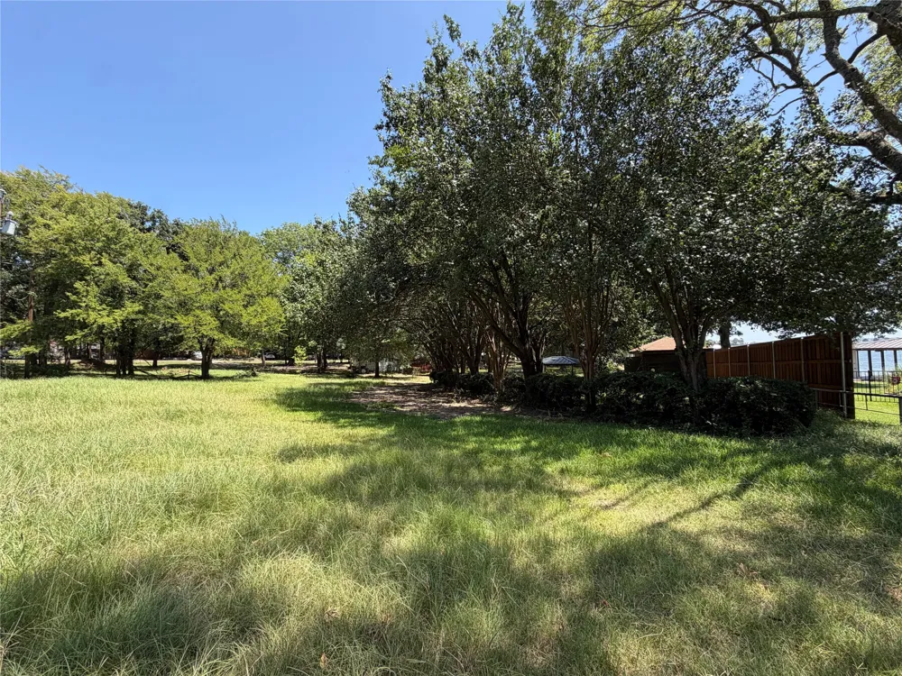 196 Scenic Drive Mabank, TX 75156