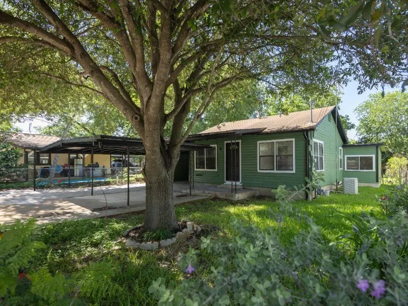 3111 Hicks Avenue San Antonio, TX 78210