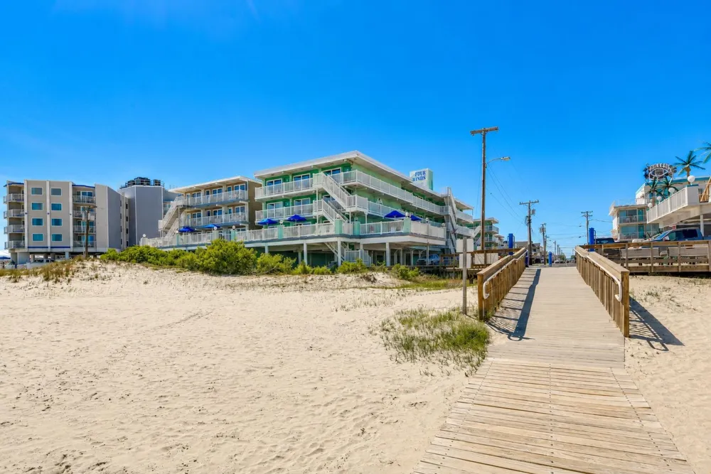 404 E Denver Avenue Wildwood Crest, NJ 08260