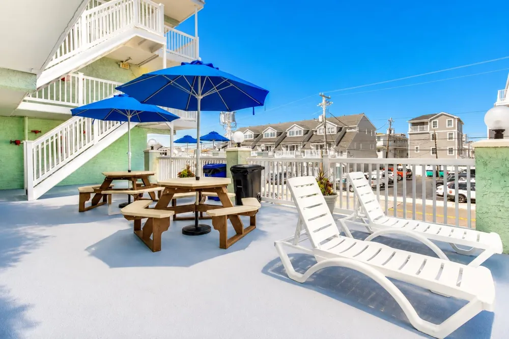 404 E Denver Avenue Wildwood Crest, NJ 08260
