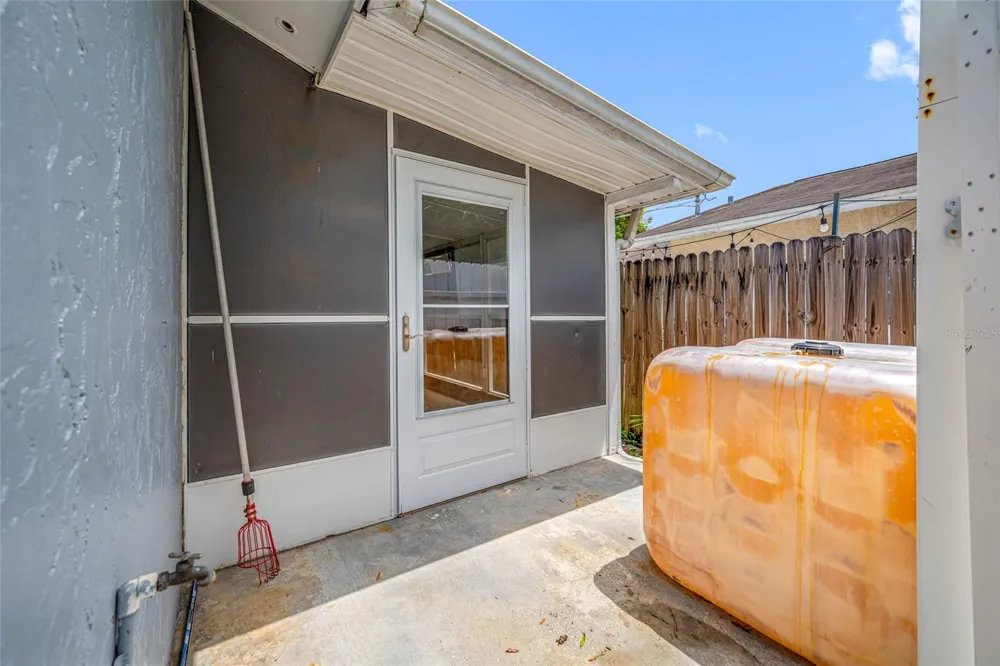 4115 55TH AVENUE DRIVE E Bradenton, FL 34203