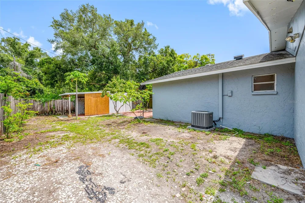 4115 55TH AVENUE DRIVE E Bradenton, FL 34203