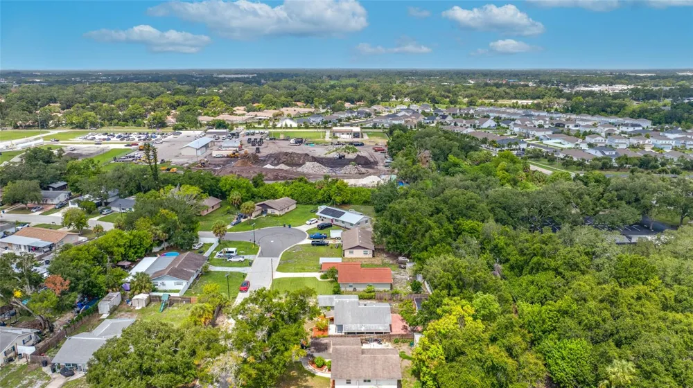 4115 55TH AVENUE DRIVE E Bradenton, FL 34203