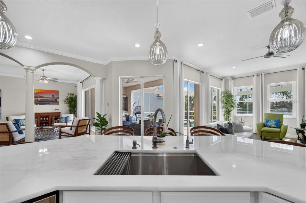 6203 MARBELLA BOULEVARD Apollo Beach, FL 33572