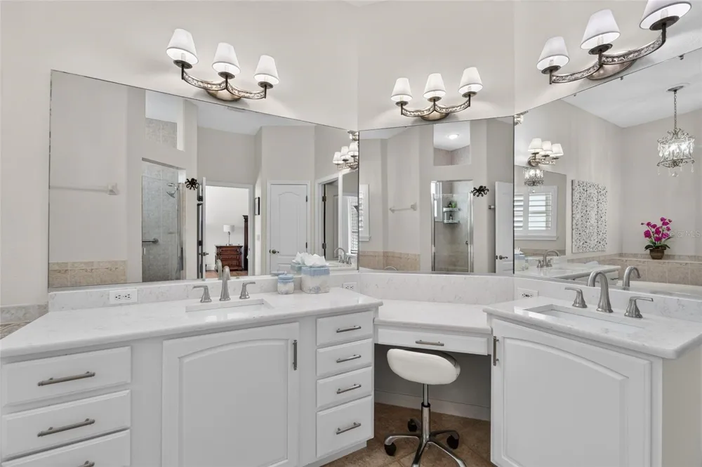 6203 MARBELLA BOULEVARD Apollo Beach, FL 33572