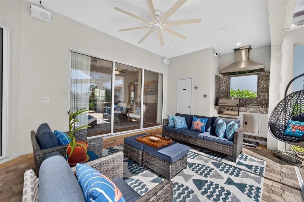 6203 MARBELLA BOULEVARD Apollo Beach, FL 33572