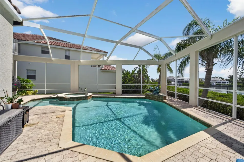 6203 MARBELLA BOULEVARD Apollo Beach, FL 33572