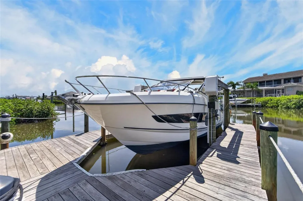6203 MARBELLA BOULEVARD Apollo Beach, FL 33572