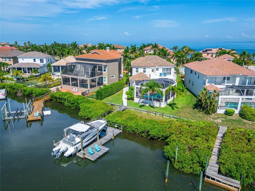 6203 MARBELLA BOULEVARD Apollo Beach, FL 33572