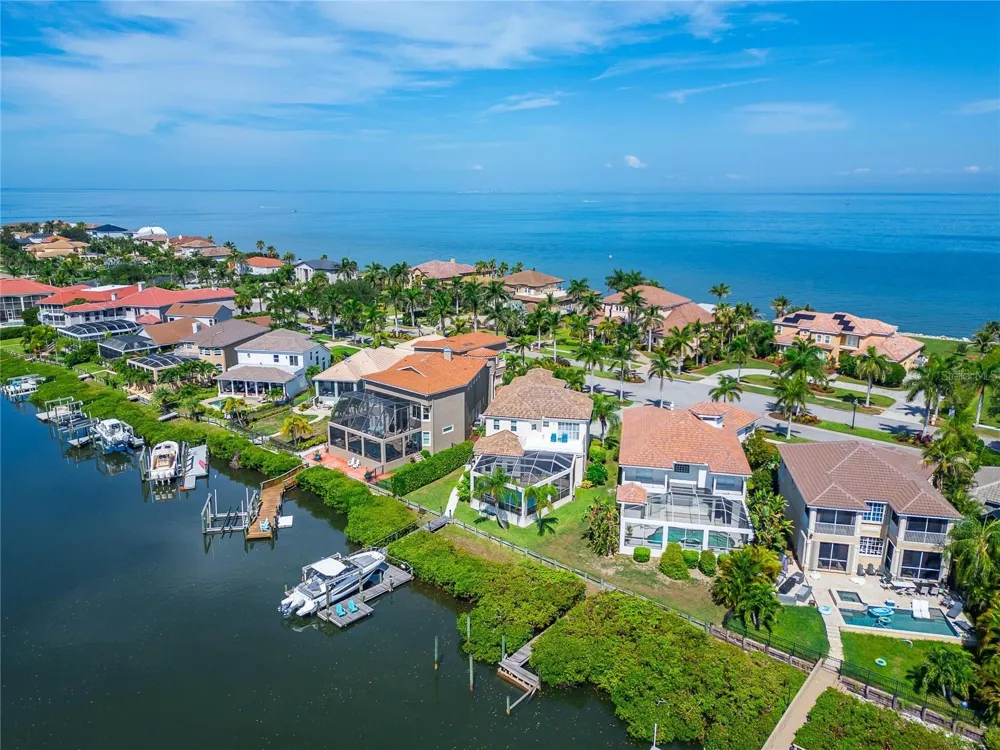 6203 MARBELLA BOULEVARD Apollo Beach, FL 33572