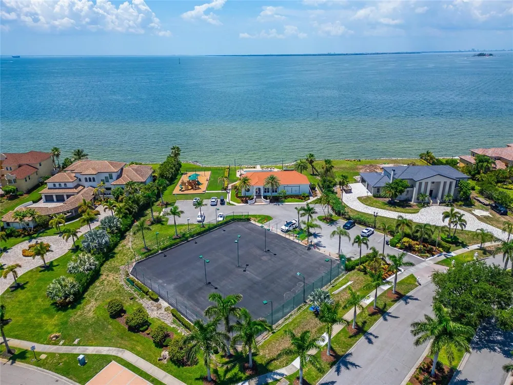 6203 MARBELLA BOULEVARD Apollo Beach, FL 33572