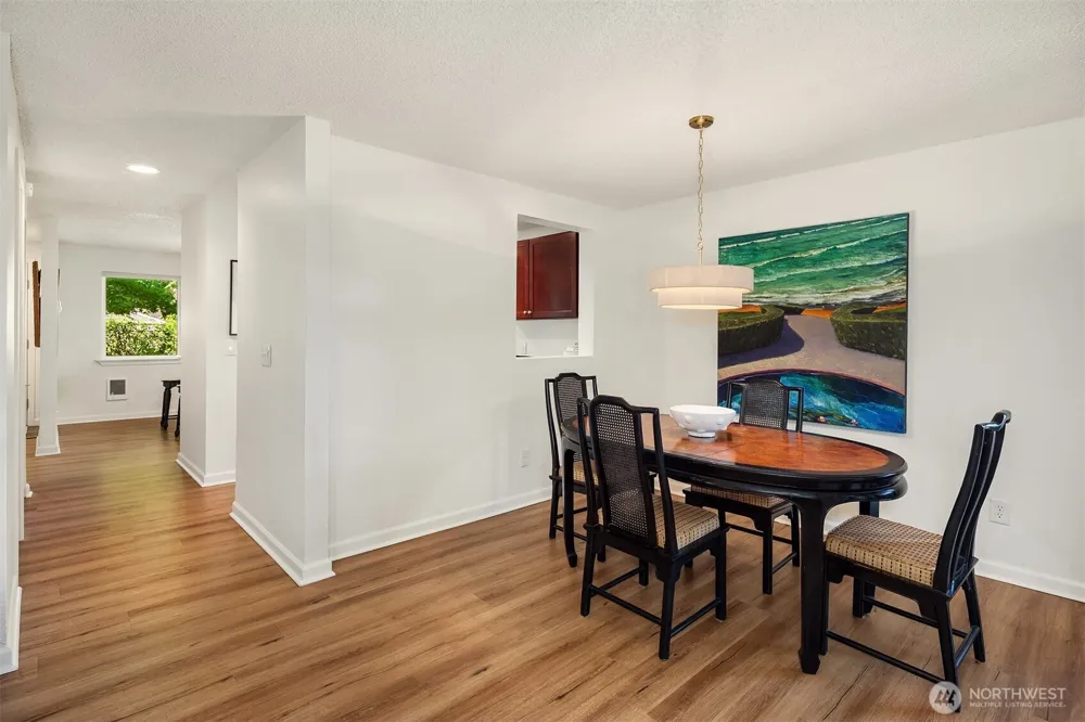 1227 S 238th Lane #804 Des Moines, WA 98198