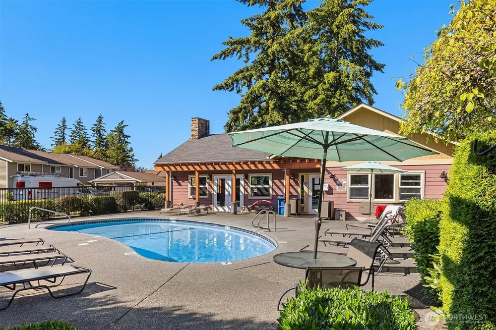 1227 S 238th Lane #804 Des Moines, WA 98198
