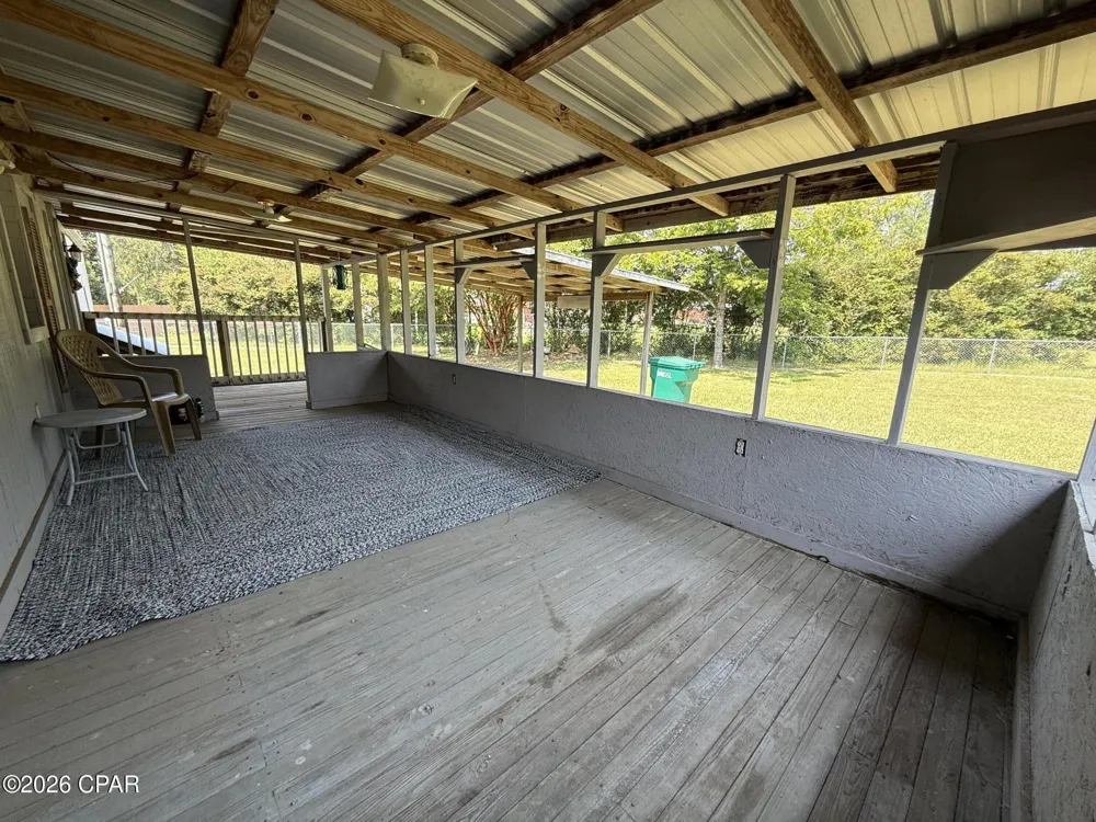 3210 Hughes Lane Cottondale, FL 32431