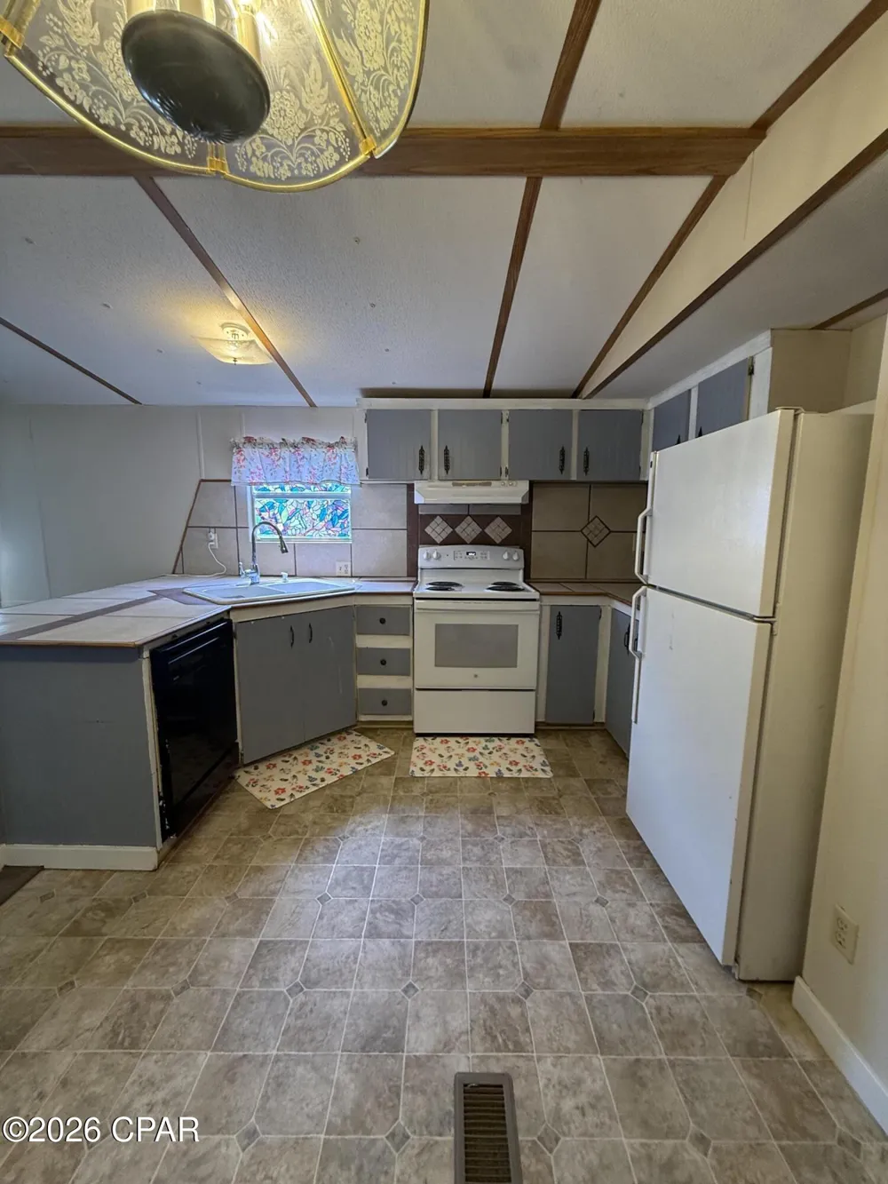 3210 Hughes Lane Cottondale, FL 32431