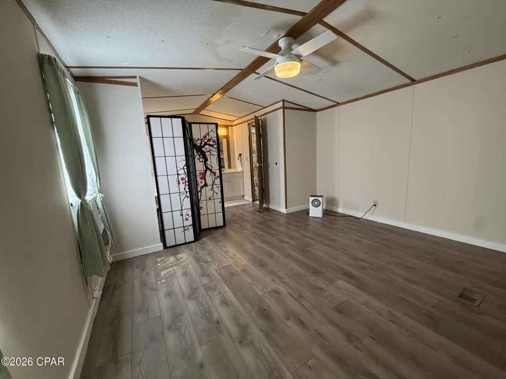 3210 Hughes Lane Cottondale, FL 32431