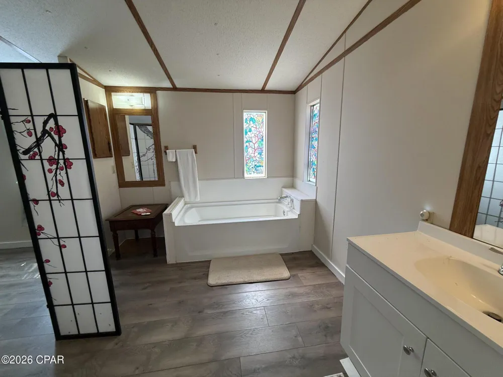 3210 Hughes Lane Cottondale, FL 32431