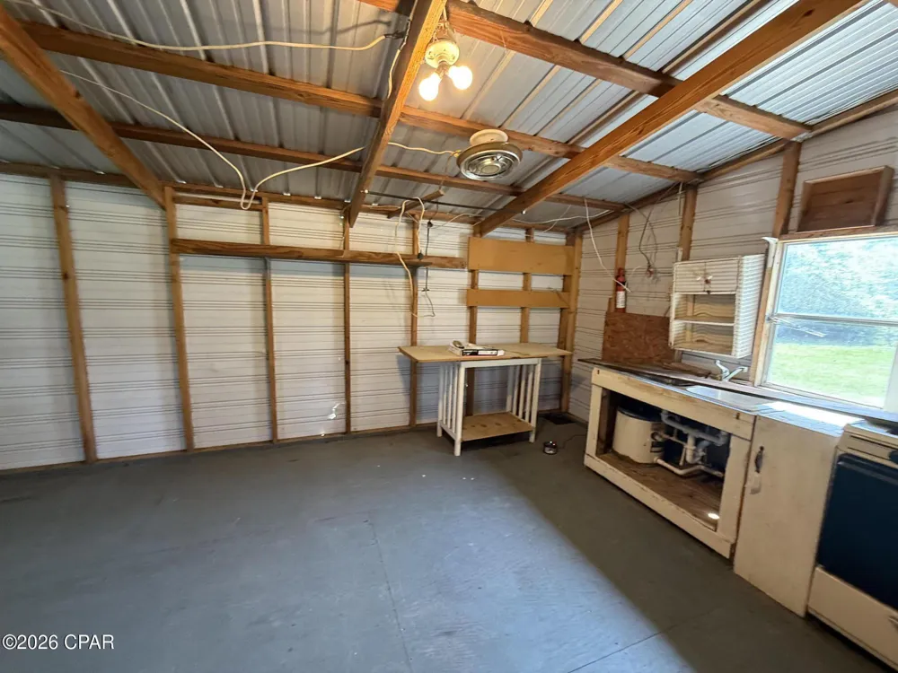 3210 Hughes Lane Cottondale, FL 32431