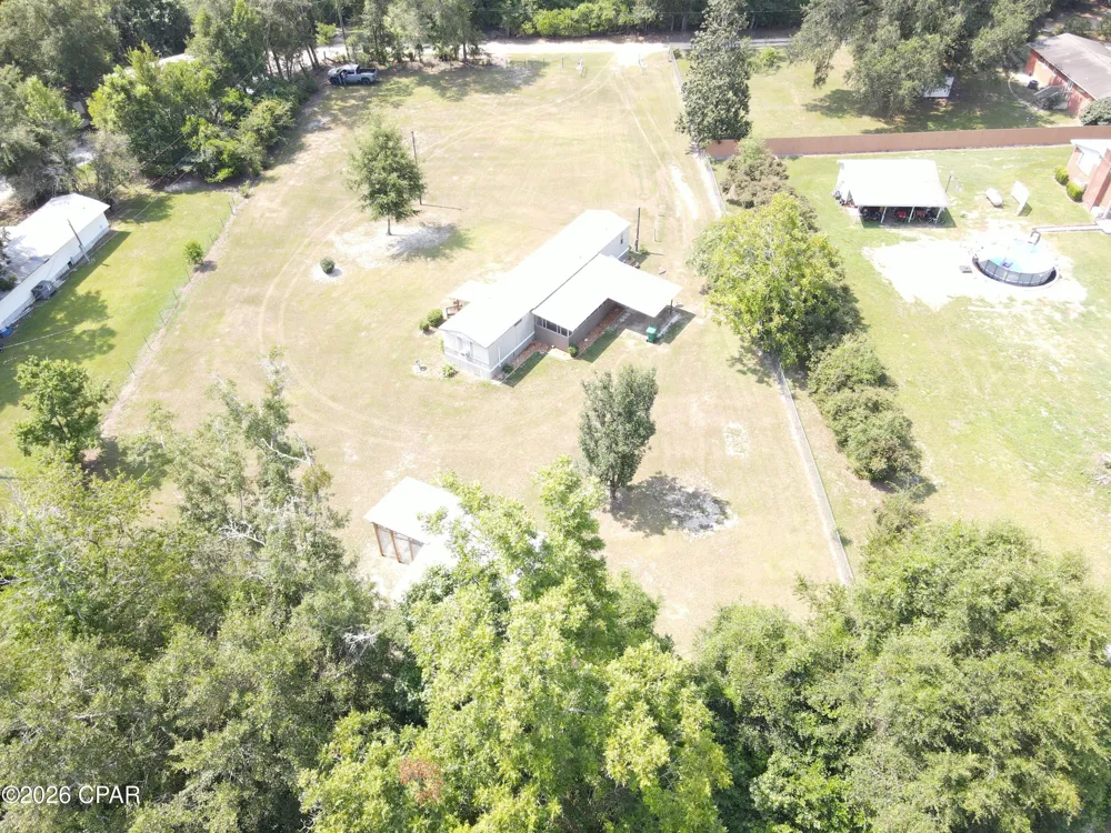3210 Hughes Lane Cottondale, FL 32431