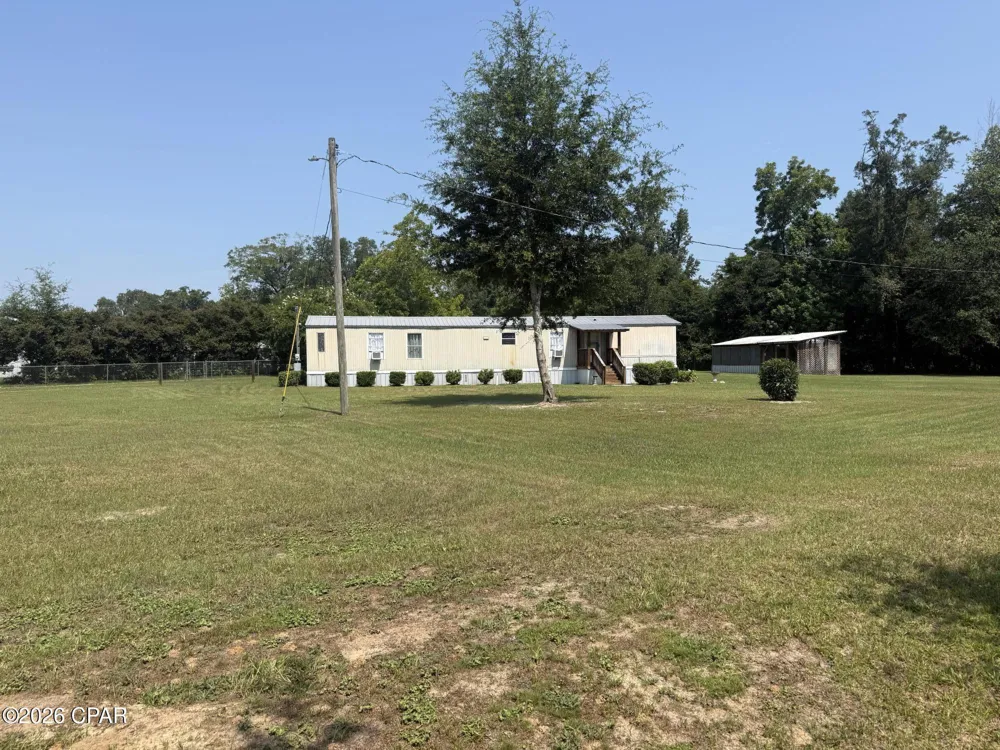 3210 Hughes Lane Cottondale, FL 32431
